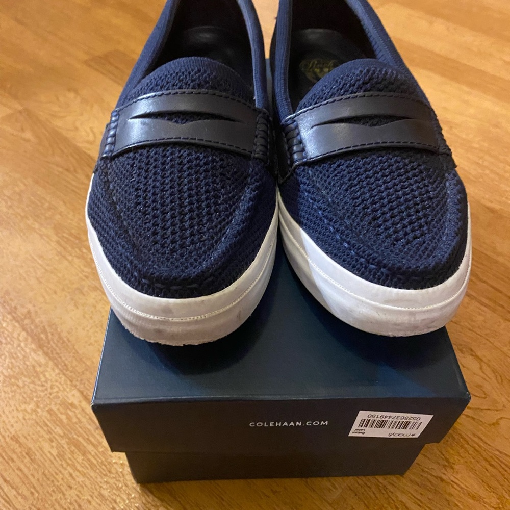 Cole Haan loafers flats size 7.5 Quiet Luxury Preppy Nautical w/box navy blue